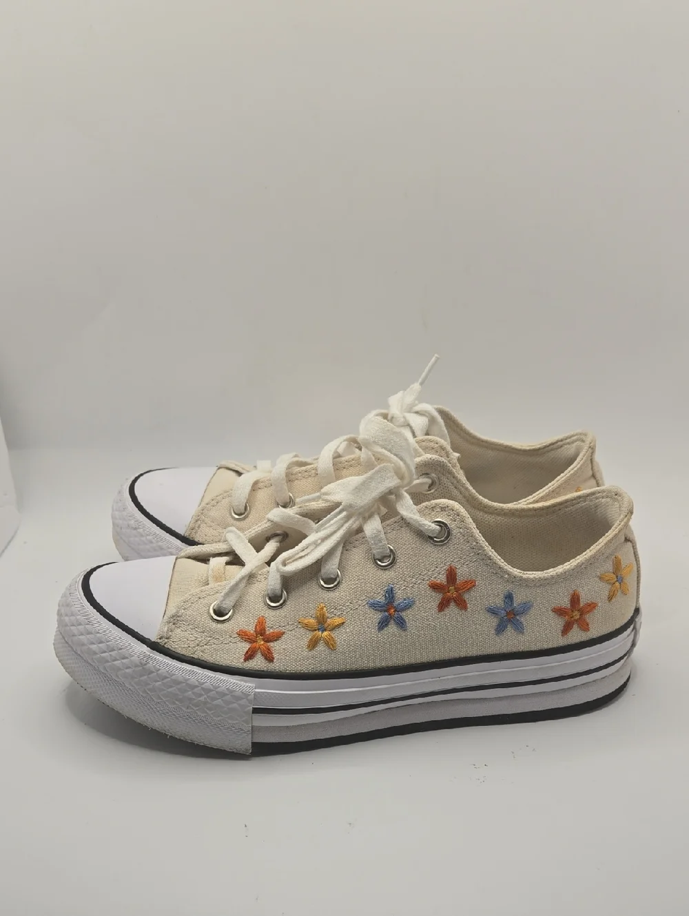 Converse Chuck Taylor All Star Lift Platform 